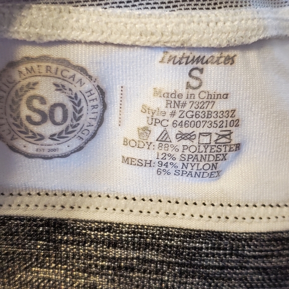 So sports bra padded cups white and gray size Small - Picture 3 of 4